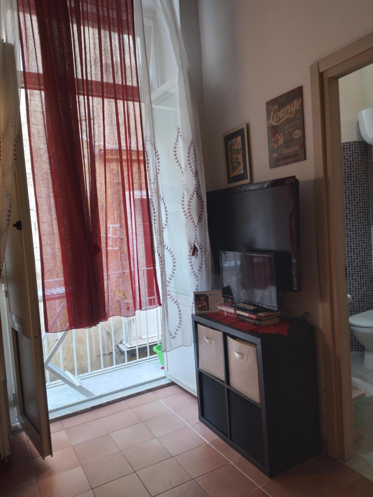 Donnalbina House Centro Apartment